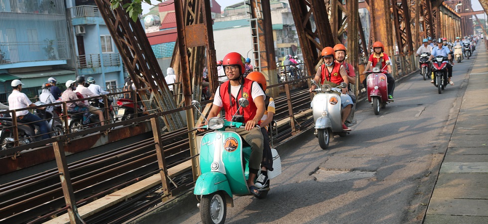 hanoi street food tour by scooter 